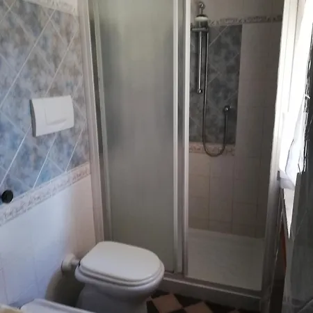 Apartman 200 Metri Dalla Con Giardino *