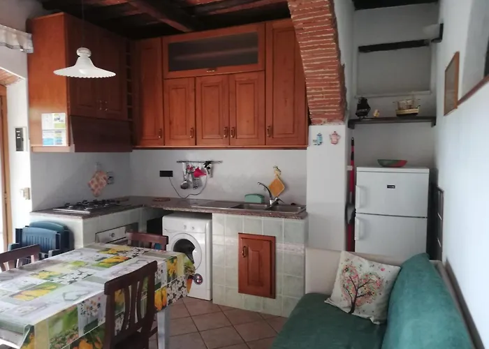 Apartman 200 Metri Dalla Con Giardino